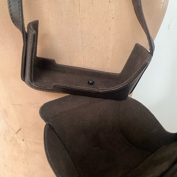 Leica 18722 Leather D-Lux 5 Ever-Ready Case - Picture 8 of 16